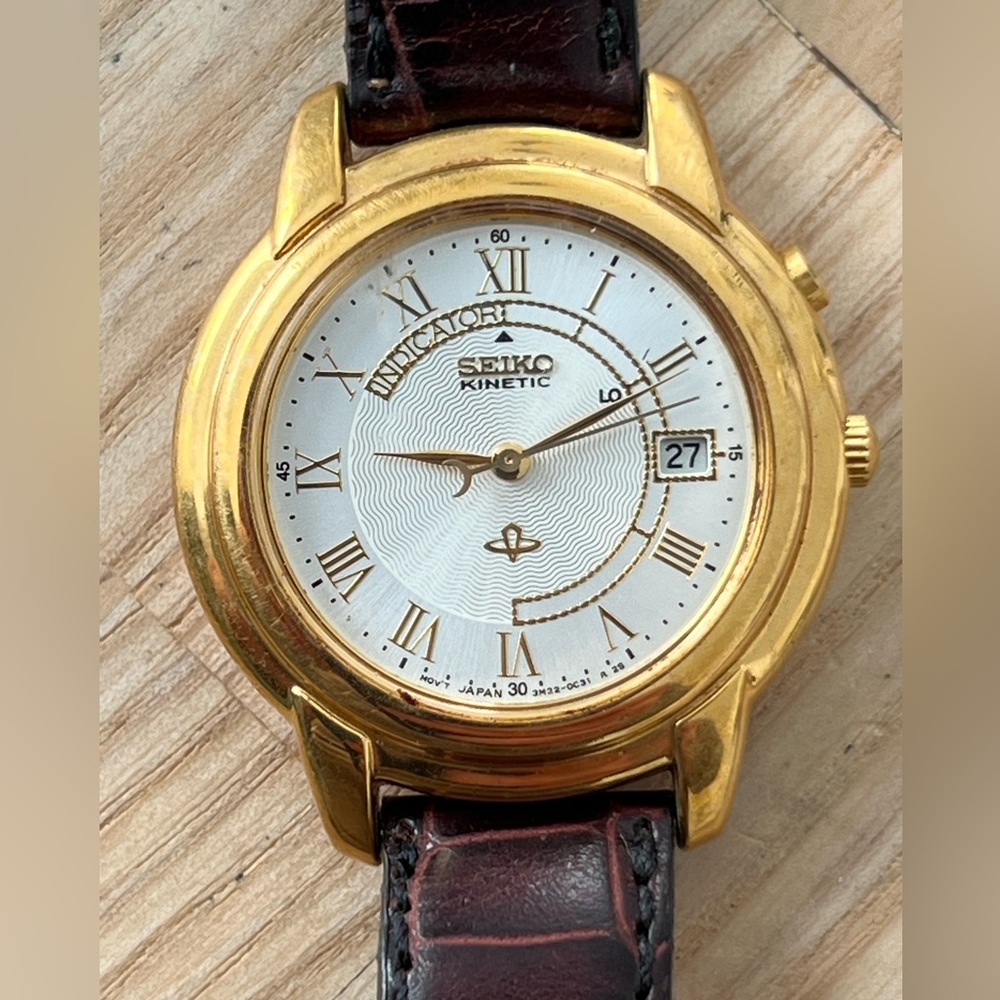 Seiko Kinetic Automatic Rare Vintage Ladies Watch Gold Case Silver Dial Date